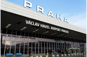 Аэропорт Вацлава Гавла останавливает перелеты на Украину и обратно